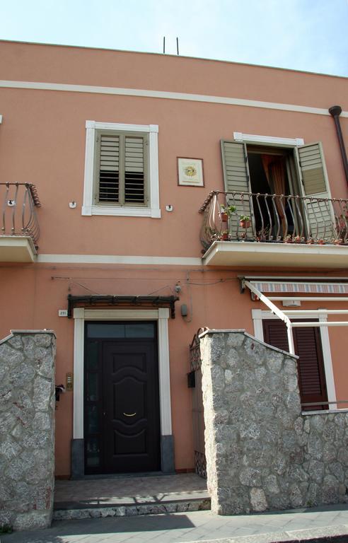 B&B Baia Delle Sirene Giardini Naxos Luaran gambar